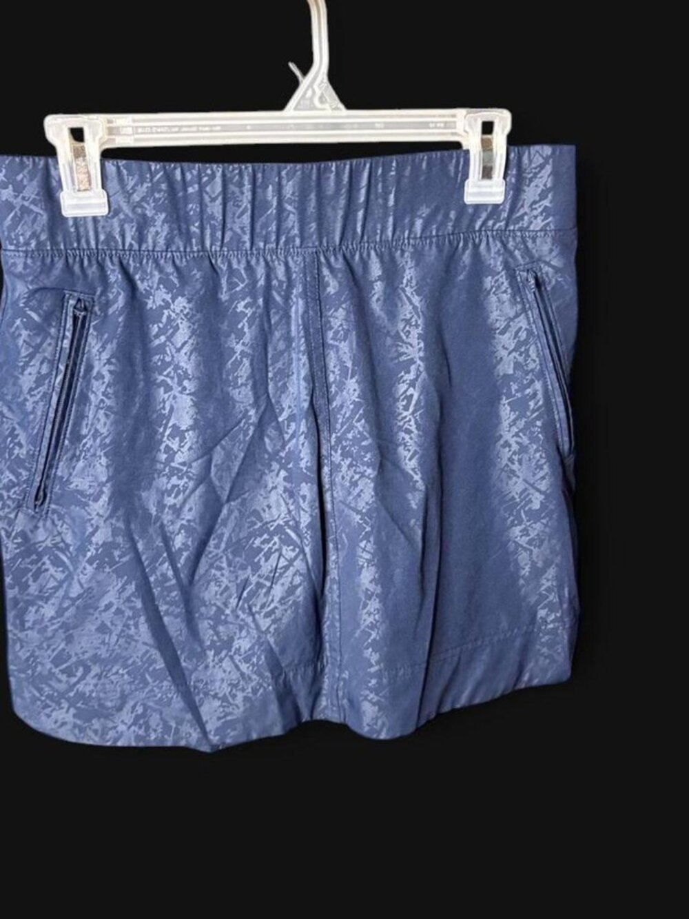 374-Orvis Blue Shattered Glass Embossed Travel Skort...